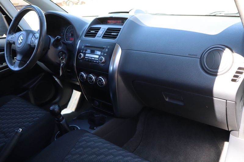 2009 Suzuki SX4 Crossover Base | Victory Motors of Colorado