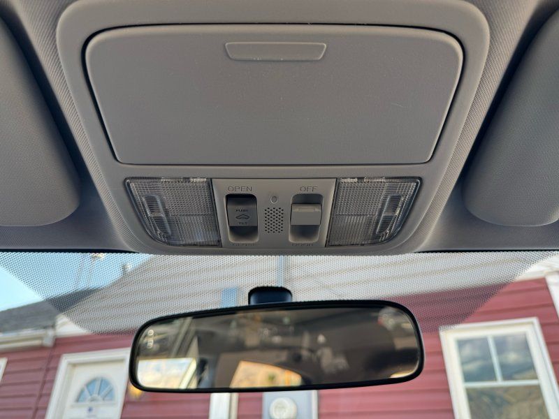 2011 Honda CR-V EX-L photo 17