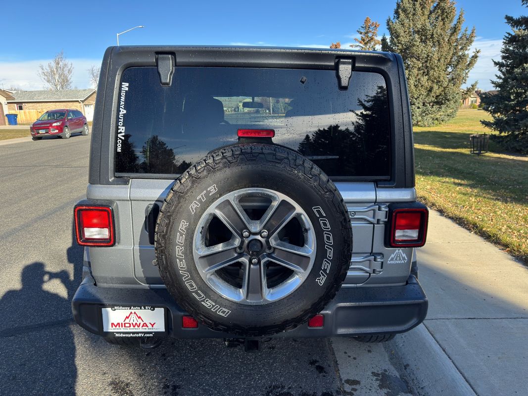 2020 Jeep Wrangler Unlimited Sahara - Photo 7