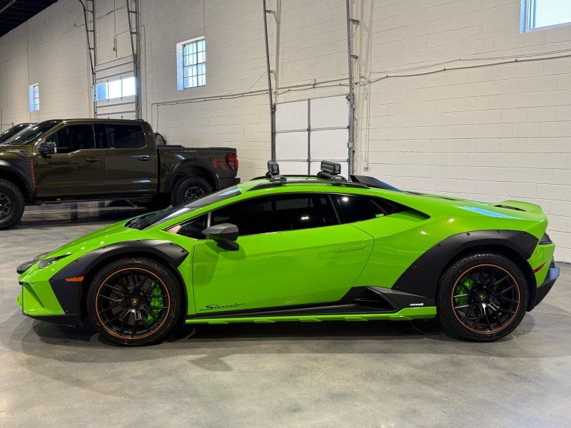 2024 Lamborghini Huracan Sterrato, photo 2