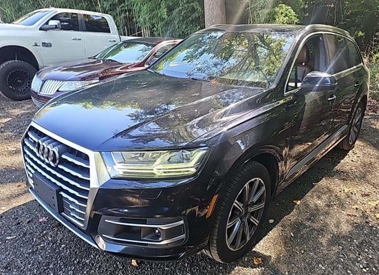 2017 Audi Q7 Premium Plus's photo