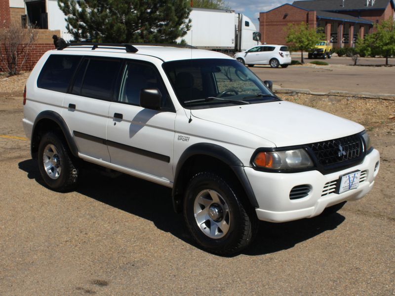 2003 Mitsubishi Montero