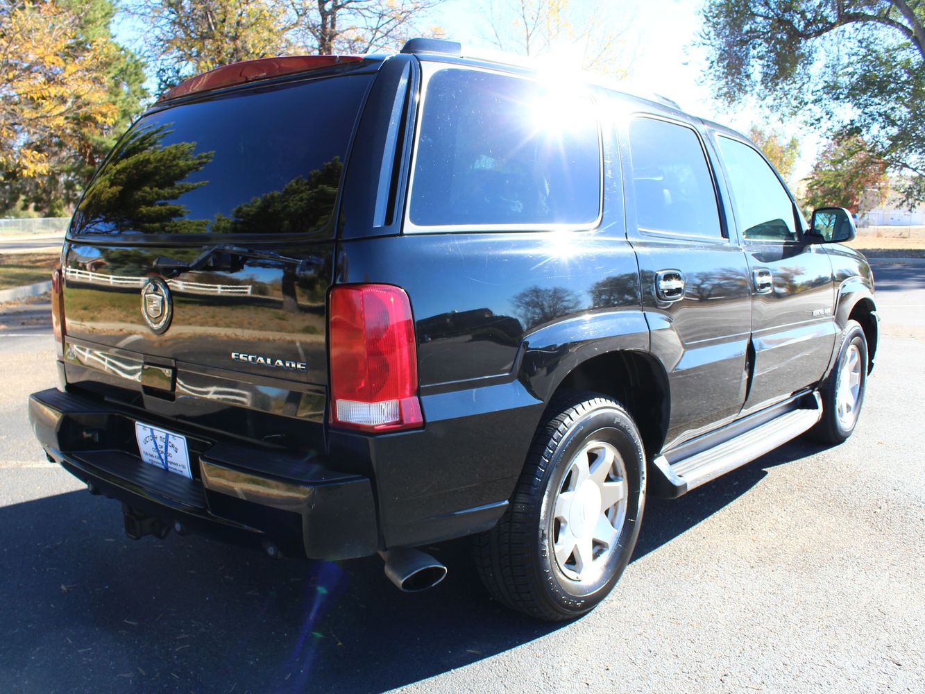 2002 Cadillac Escalade AWD Victory Motors of Colorado