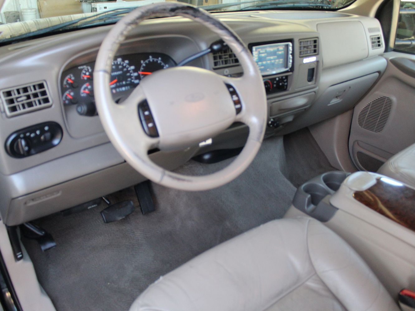 2001 Ford Excursion Limited | Victory Motors of Colorado