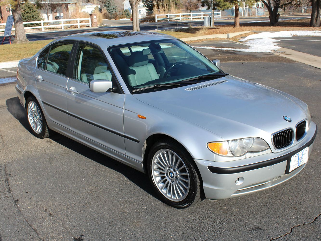 2003 BMW 330xi AWD | Victory Motors of Colorado