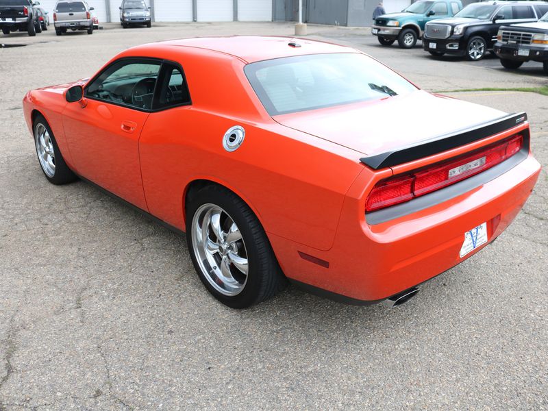 2009 Dodge Challenger Photos