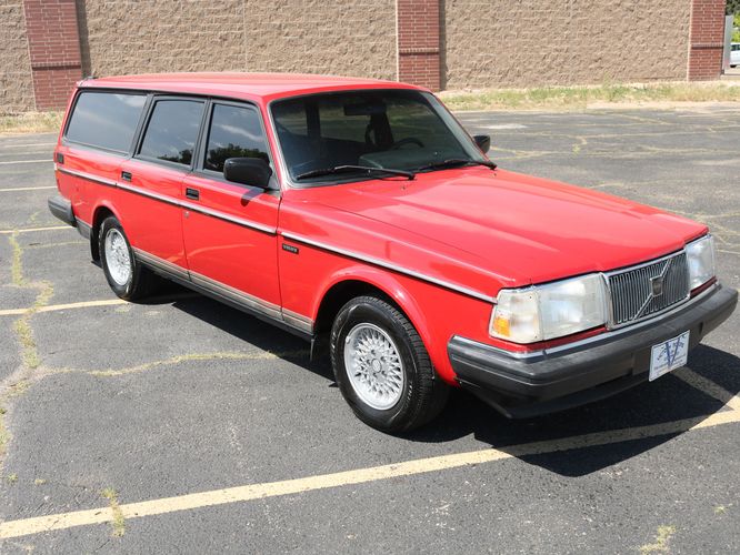 1993 Volvo 240 Base | Victory Motors of Colorado