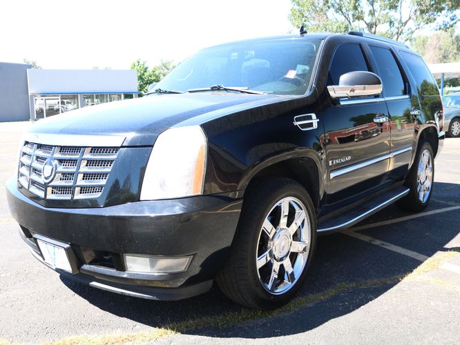 2008 Cadillac Escalade Luxury | Victory Motors of Colorado